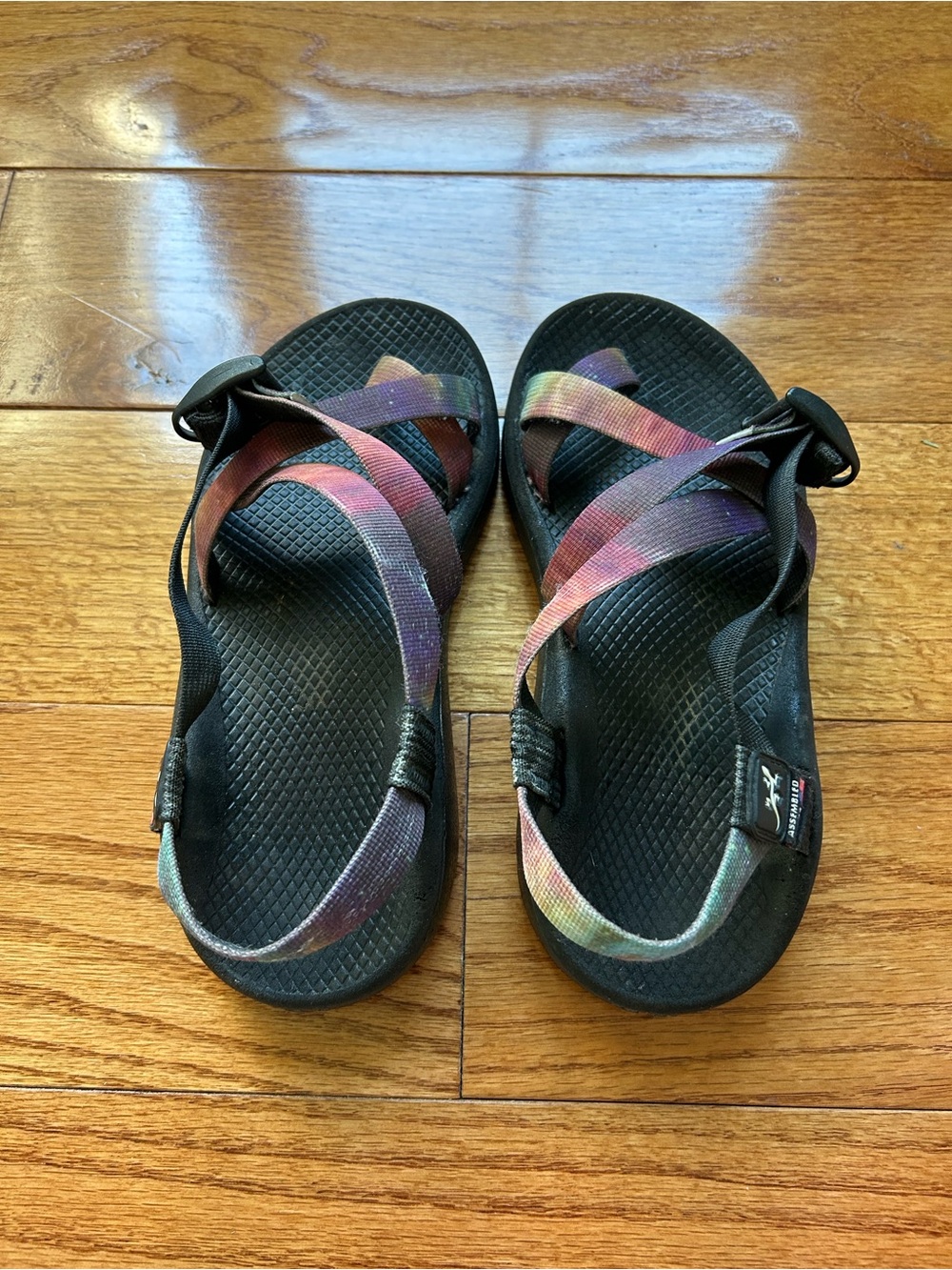 Chaco Women Multicolor Strap Sandals - Black Footbed